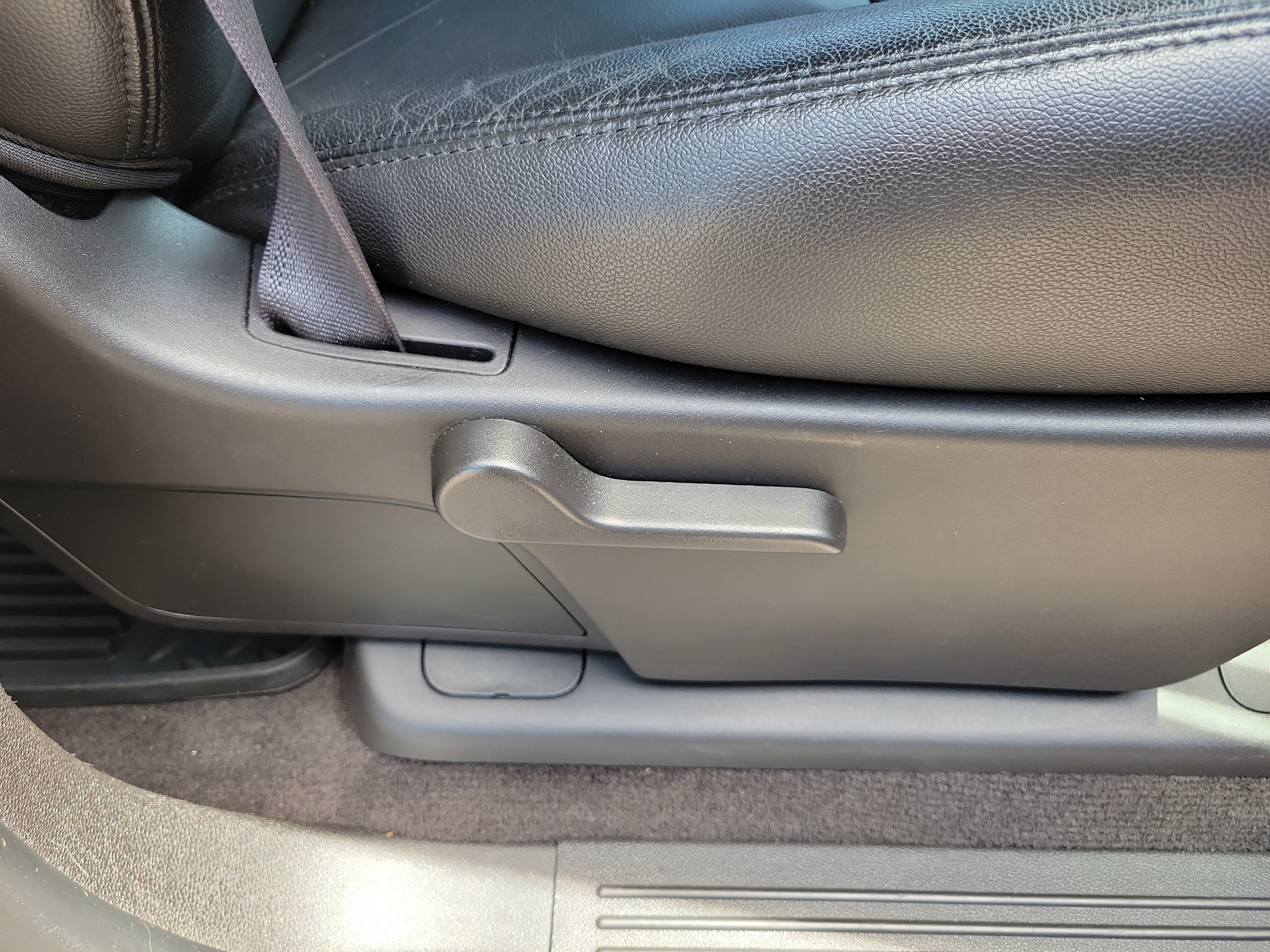 Used 2012 Chevrolet Silverado 1500 LT image 17