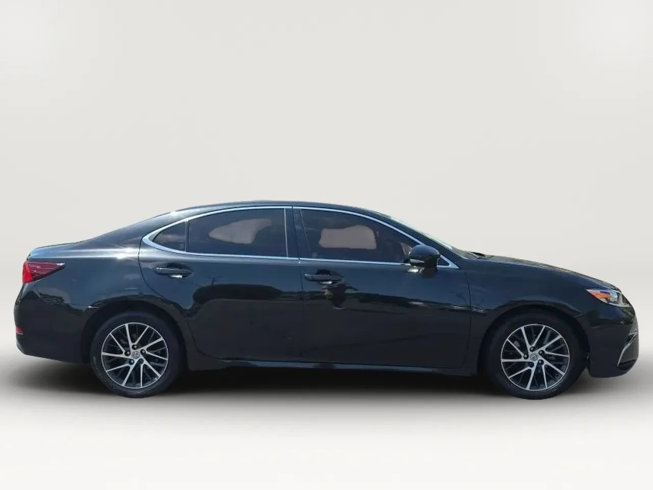 Used 2018 Lexus ES 350 w/ Luxury Package w/Wood Trim FWD image 9