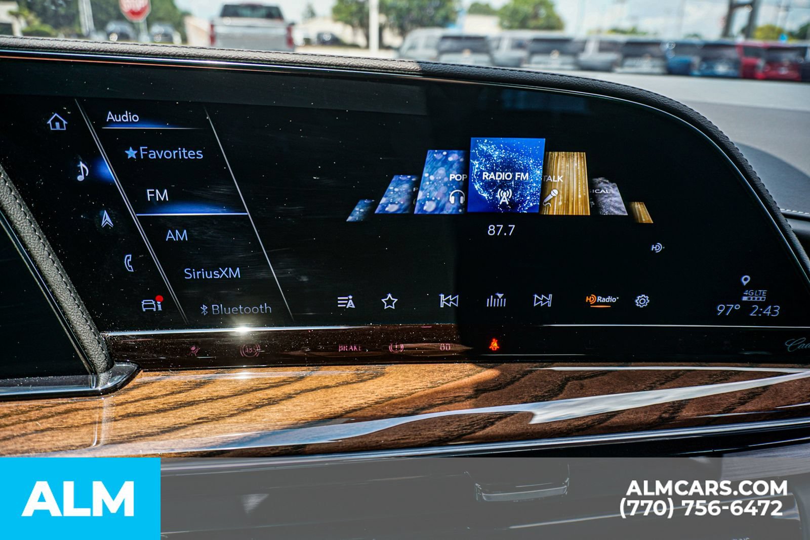 Used 2023 Cadillac Escalade Sport Platinum w/ LPO, ONYX Package AWD/4WD image 41