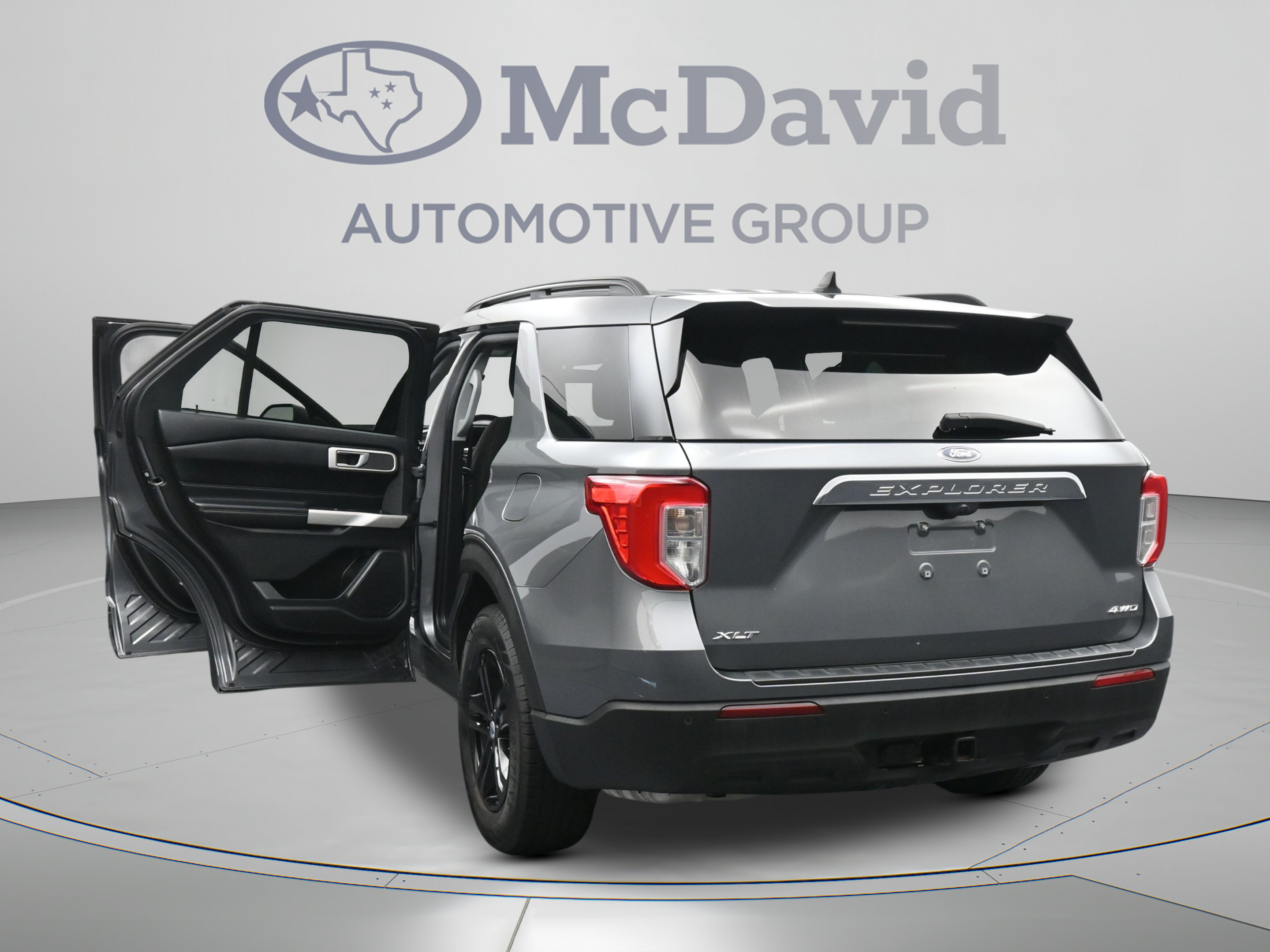 Used 2022 Ford Explorer XLT w/ Class IV Trailer Tow Package AWD/4WD image 44