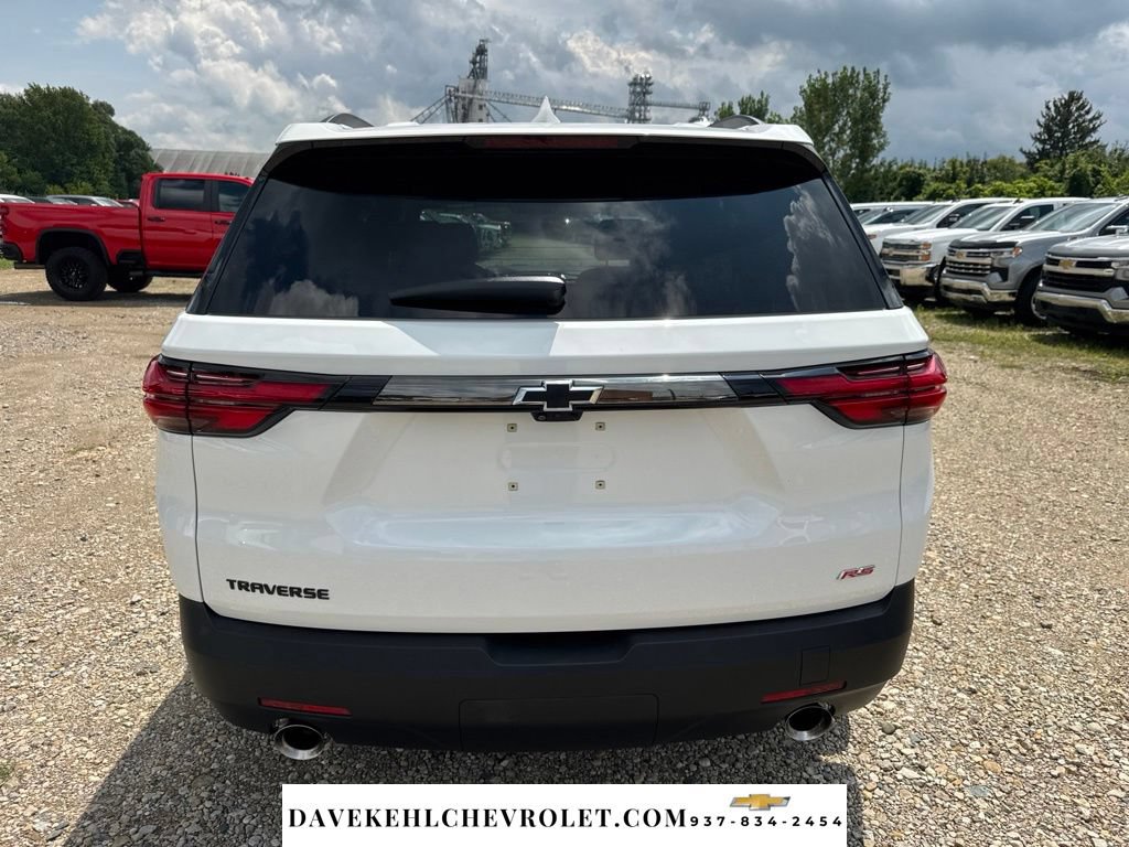 Used 2023 Chevrolet Traverse RS FWD image 4