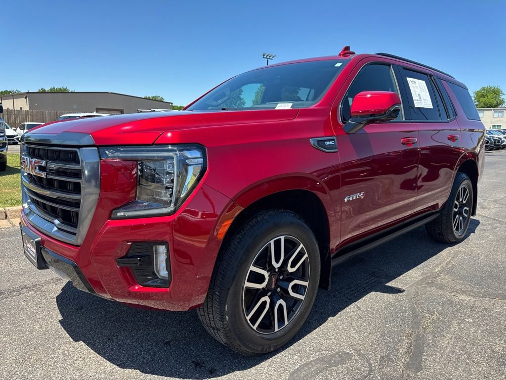Used 2023 GMC Yukon AT4 w/ AT4 Premium Package AWD/4WD image 3