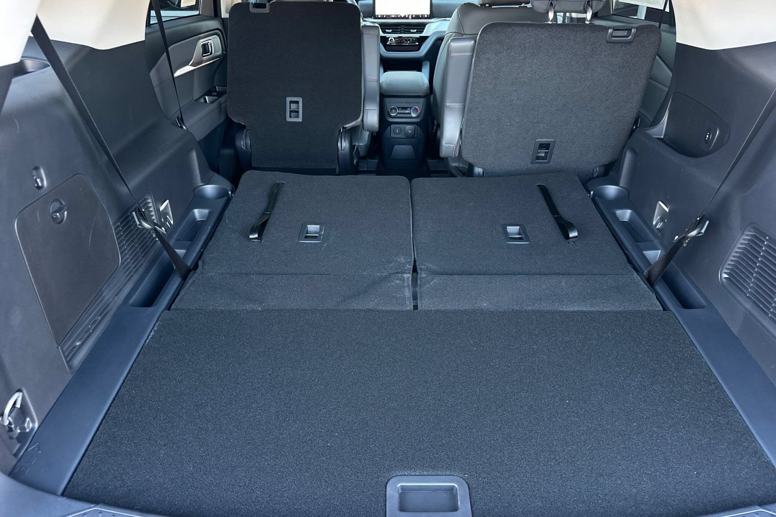 New 2026 Ford Explorer Active w/ Active Comfort Package RWD image 15