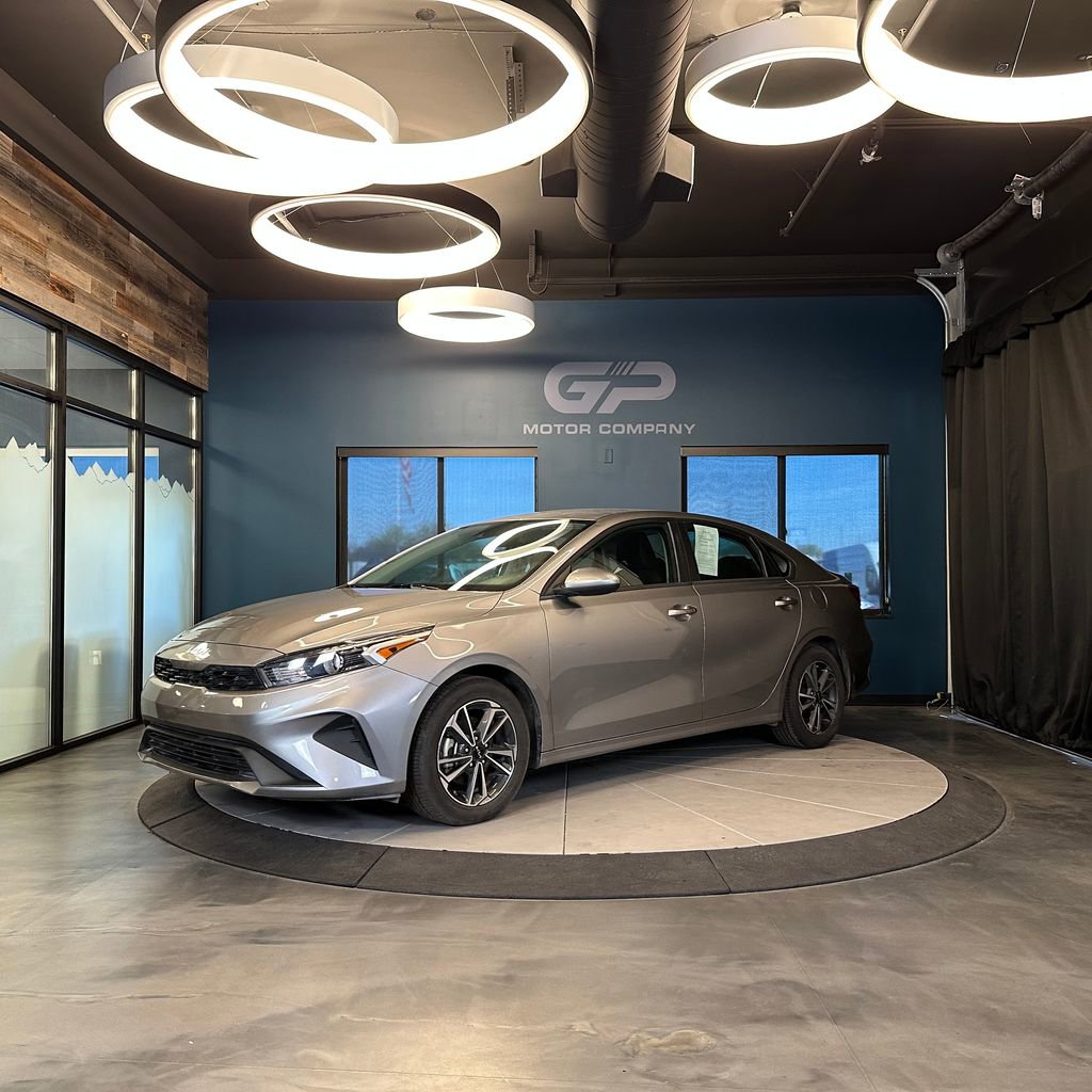 Used 2023 Kia Forte LXS FWD image 7