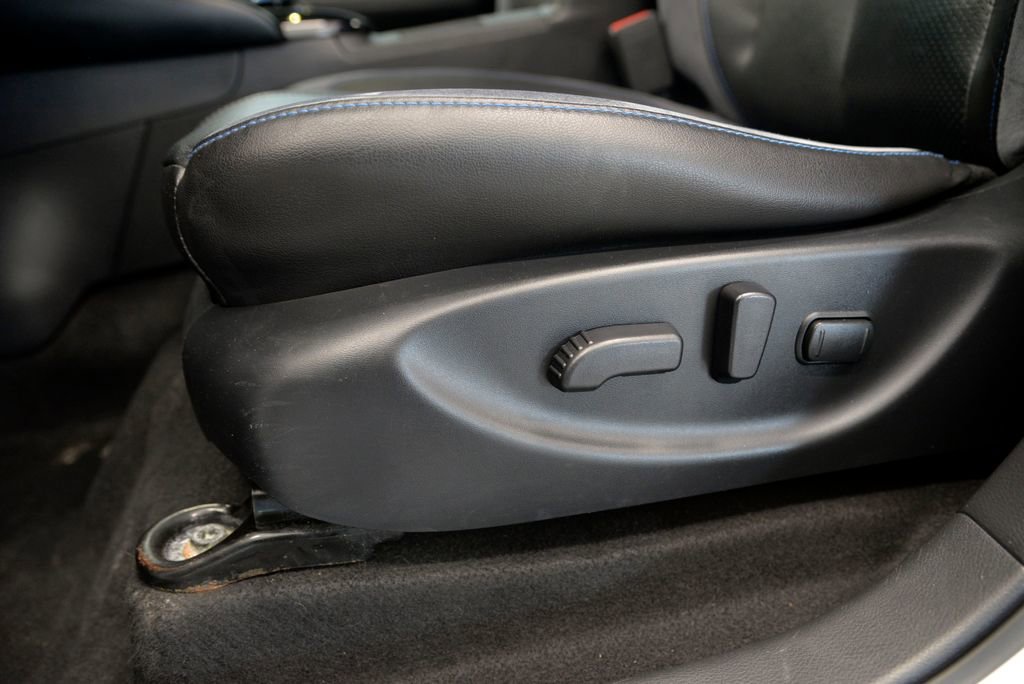 Used 2020 Nissan Leaf SL Plus image 16