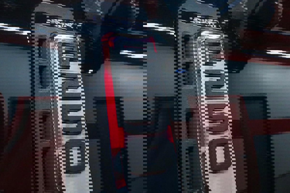 Used 2023 Ford F250 Lariat w/ Lariat Ultimate Package image 32