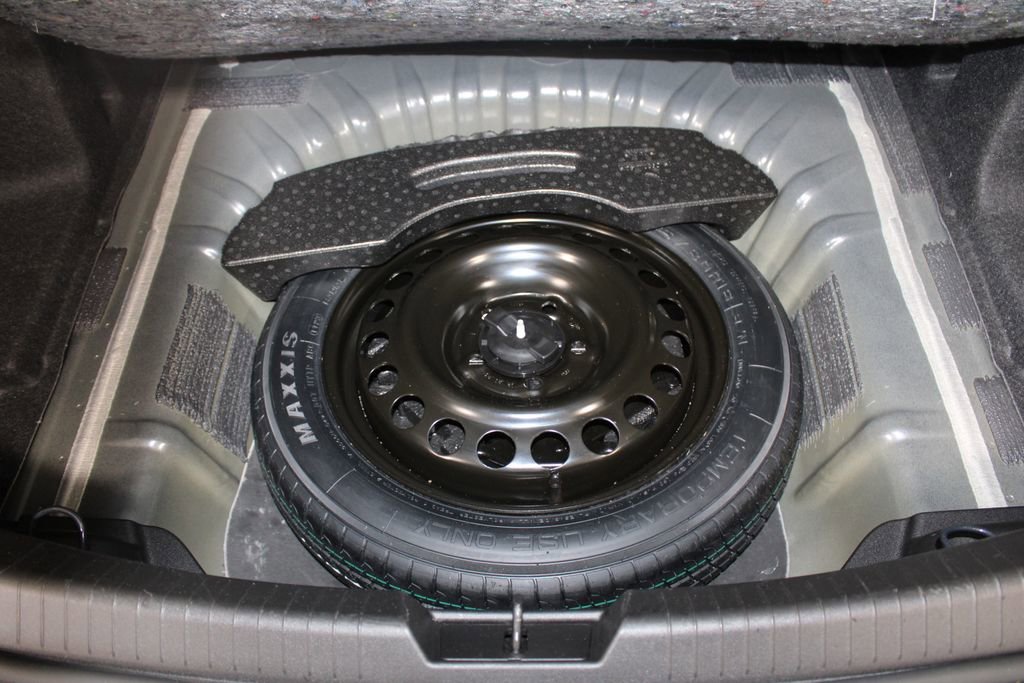 Used 2023 Chevrolet Malibu LT image 18