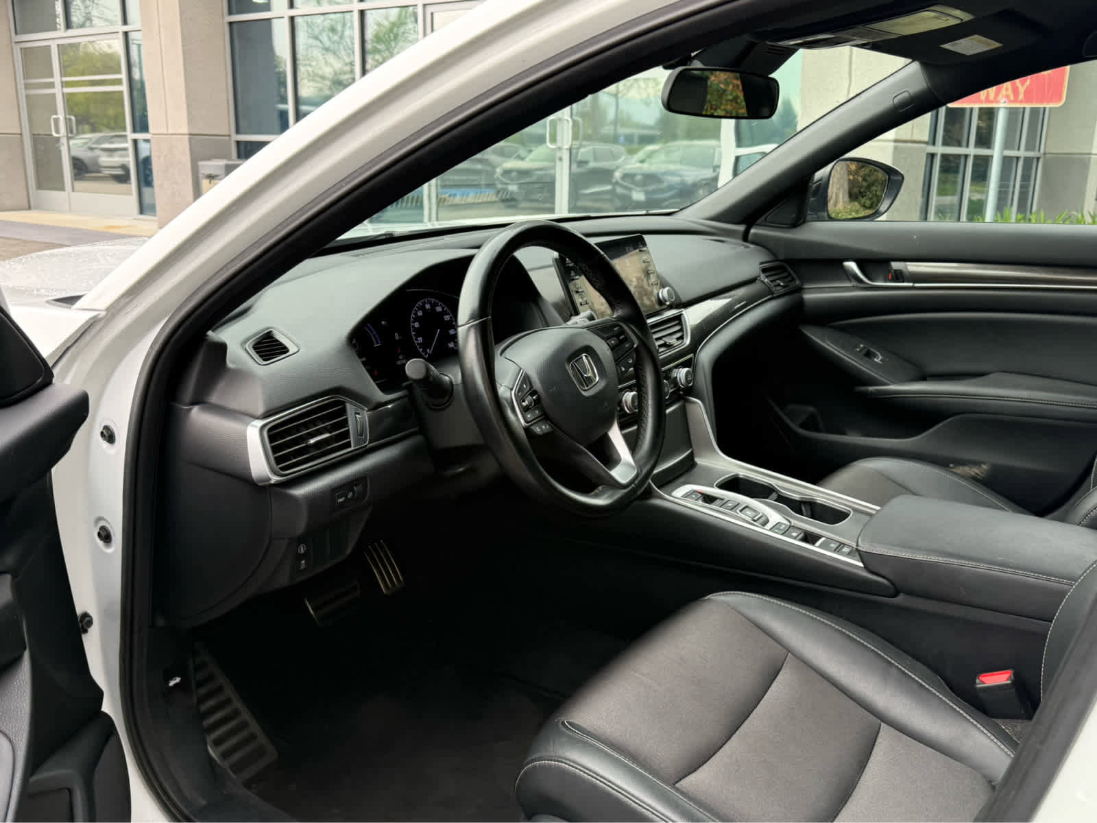 Used 2022 Honda Accord Sport image 3