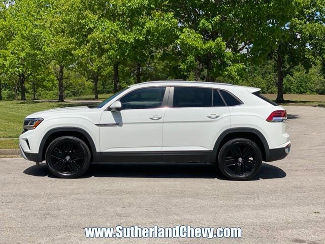 Used 2021 Volkswagen Atlas Cross Sport SE w/ Panoramic Sunroof Package FWD image 4