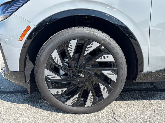 New 2026 Lincoln Nautilus Reserve w/ Jet Appearance Package AWD/4WD image 13