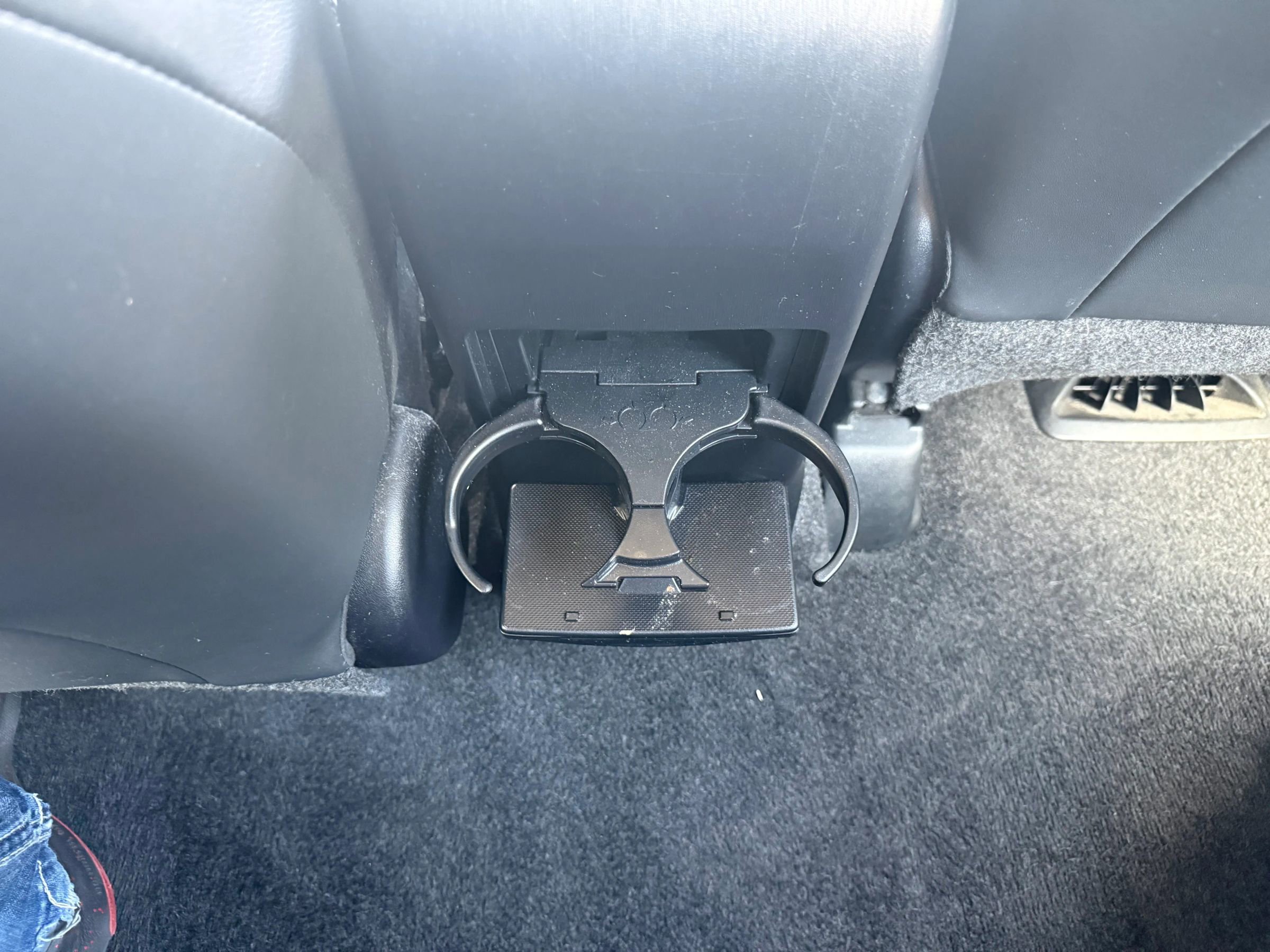 Used 2017 Toyota Prius V Five w/ Carpet Mat Package FWD image 33