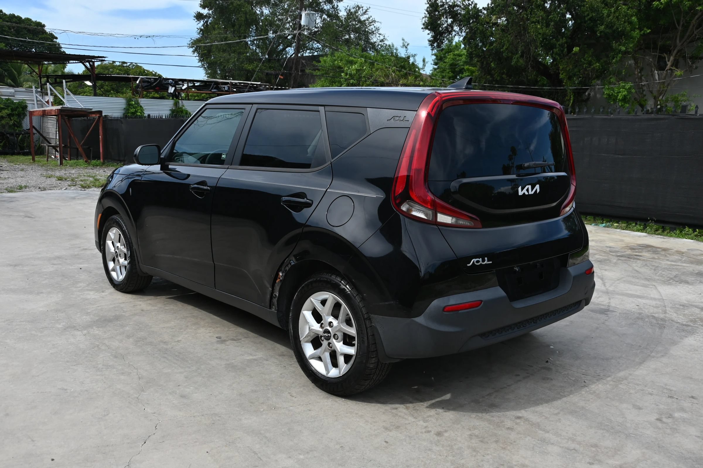 Used 2022 Kia Soul LX w/ Technology Package FWD image 6