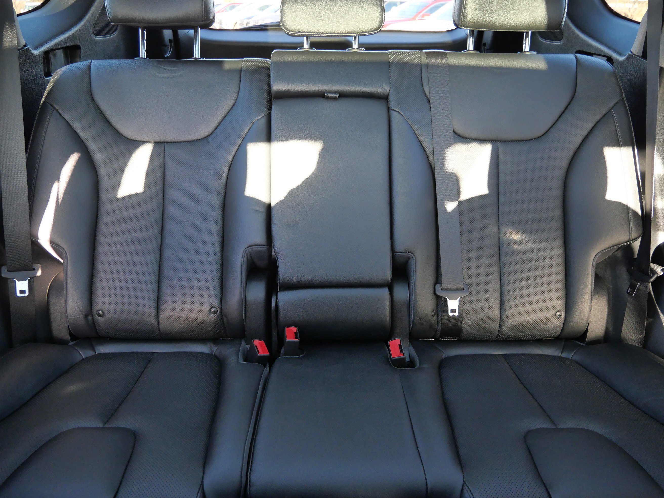 Used 2019 Hyundai Santa Fe AWD image 13