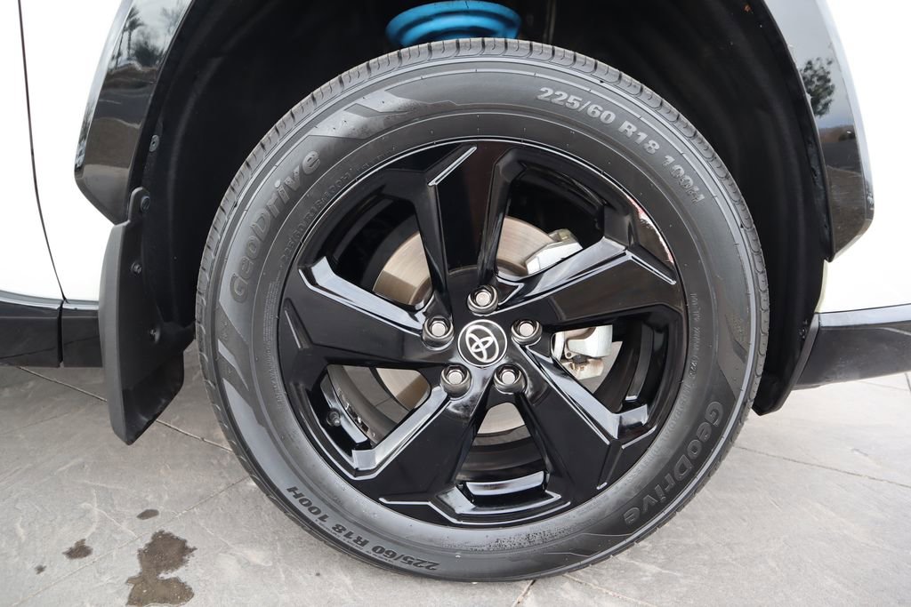 Used 2021 Toyota RAV4 XSE image 30