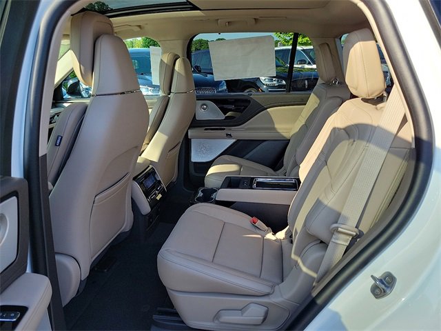 New 2024 Lincoln Aviator Reserve w/ Equipment Group 201A image 5