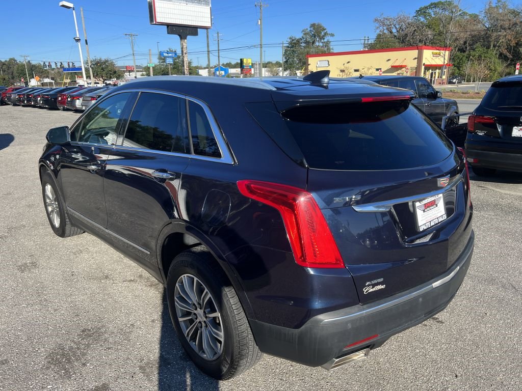 Used 2017 Cadillac XT5 Luxury w/ Driver Awareness Package image 7