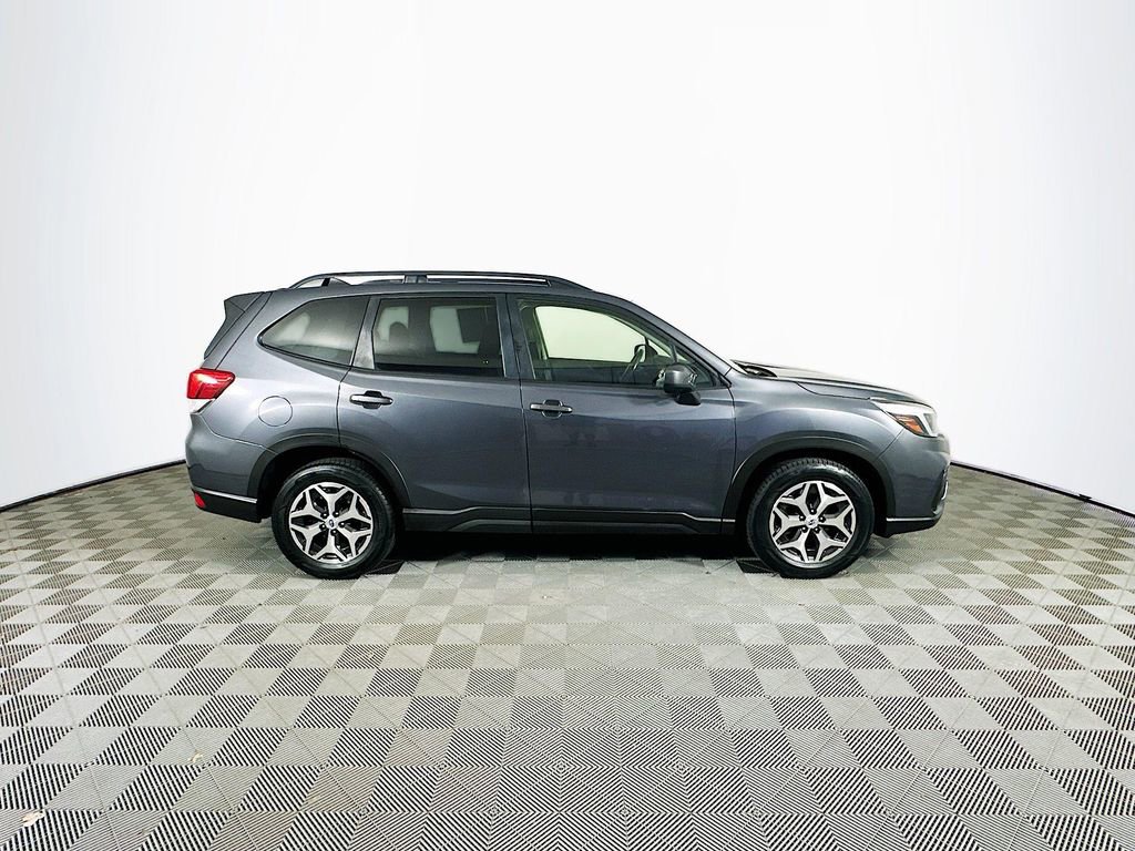Used 2021 Subaru Forester Premium AWD/4WD image 11