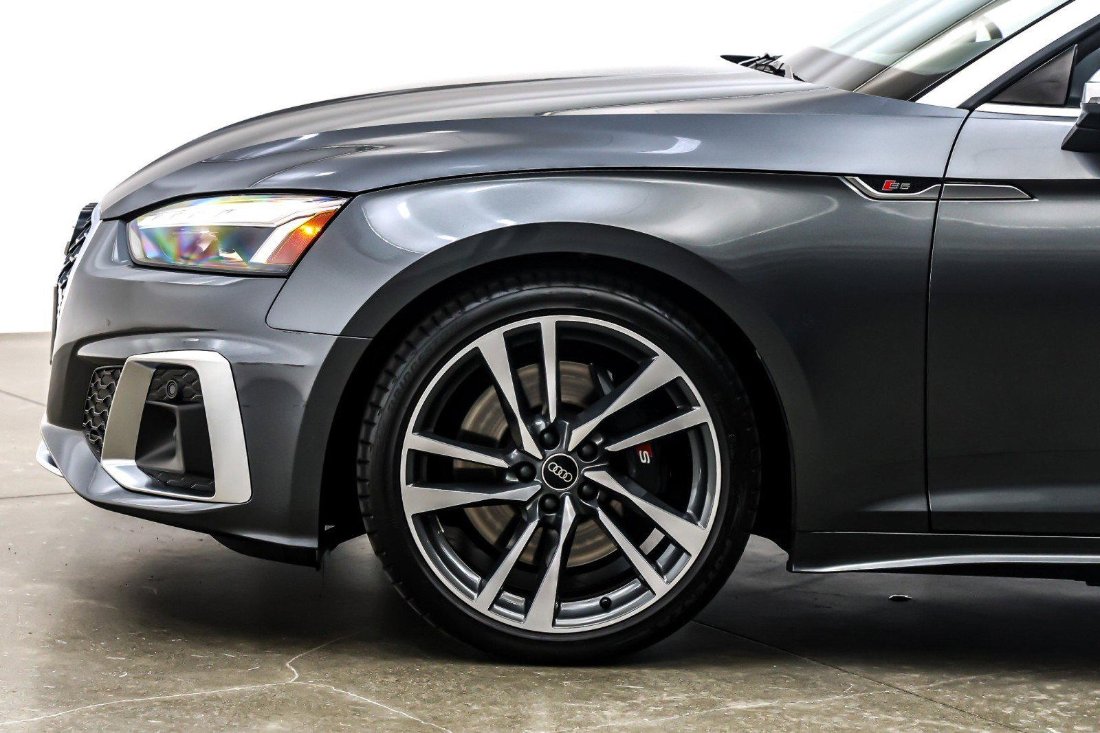 Used 2023 Audi S5 Premium w/ Convenience Package image 11