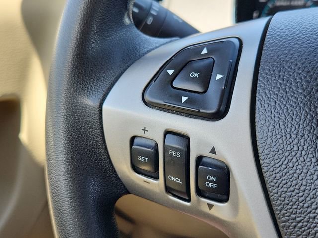 Used 2013 Ford Taurus SE FWD image 26