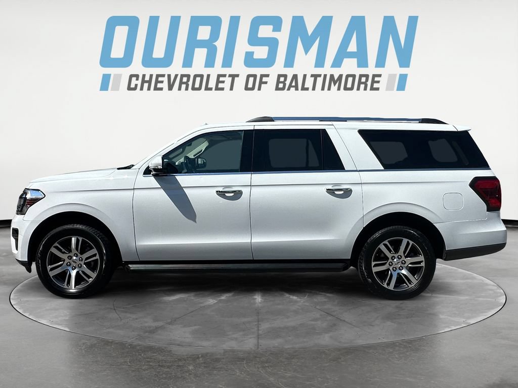 Used 2024 Ford Expedition Max Limited AWD/4WD image 3