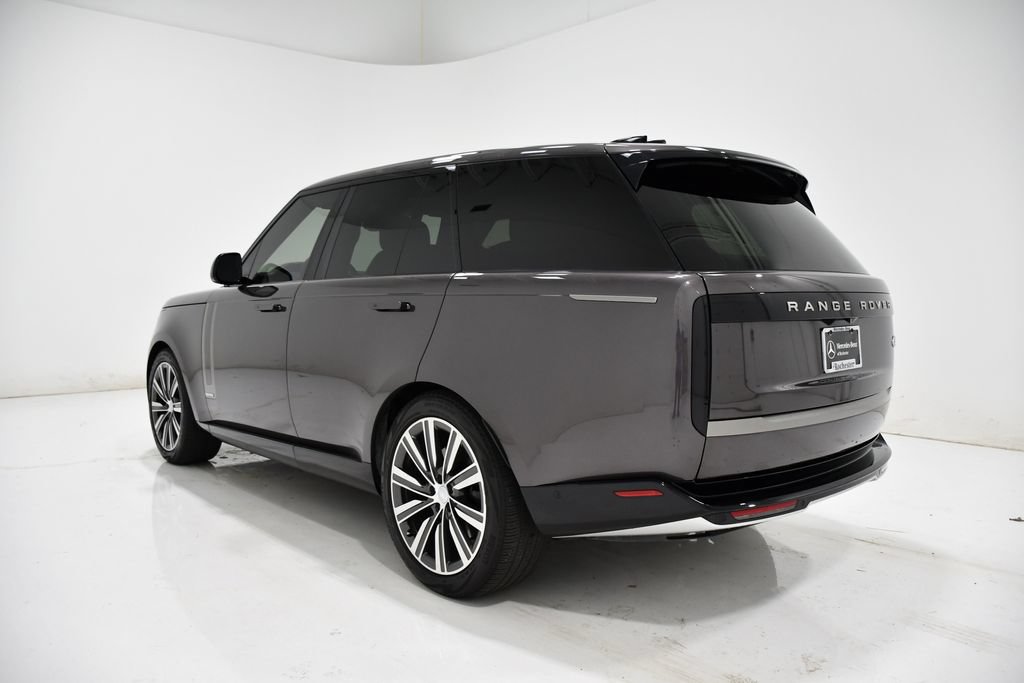 Used 2023 Land Rover Range Rover Autobiography AWD/4WD image 3