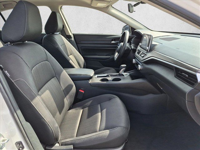 Used 2025 Nissan Altima 2.5 SV FWD image 20