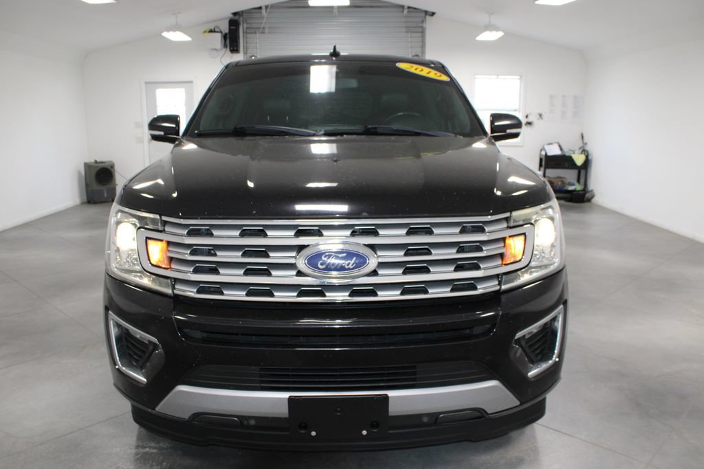 Used 2019 Ford Expedition Limited w/ Equipment Group 301A RWD image 2