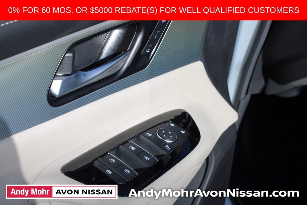 New 2025 Nissan Murano SL image 13