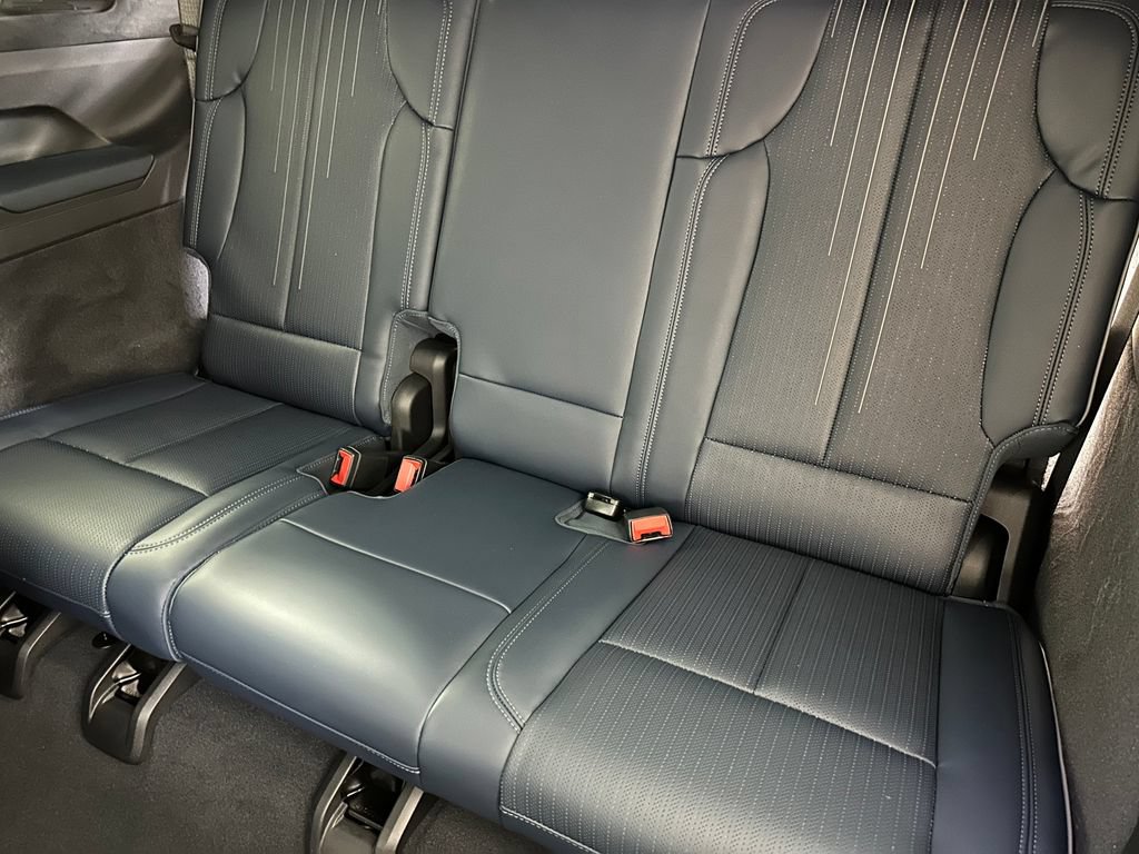 Used 2025 Cadillac Escalade IQ Sport 2 AWD/4WD image 35