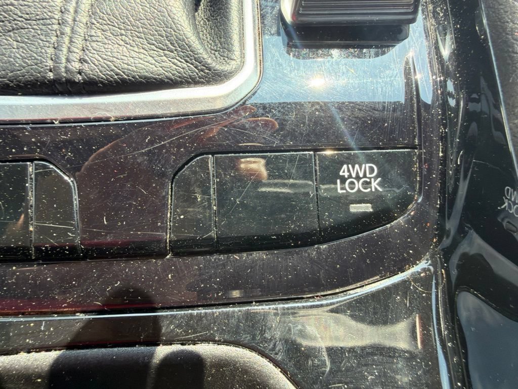 Used 2025 Jeep Compass Limited AWD/4WD image 33