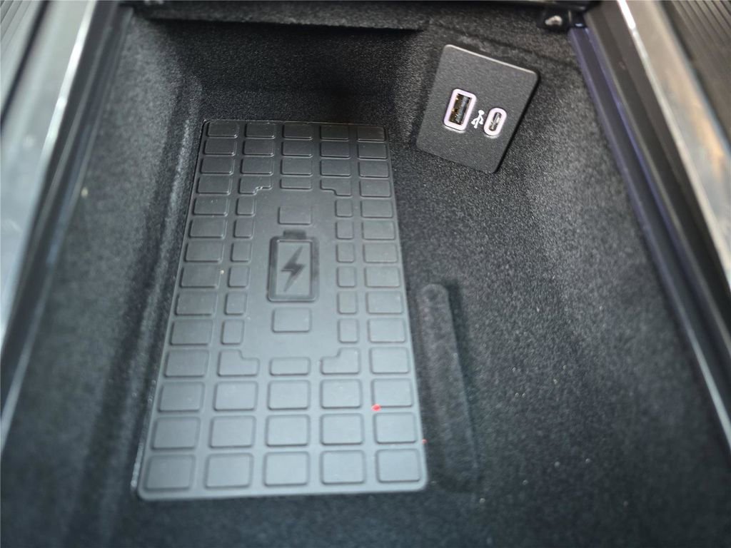 New 2026 Lincoln Corsair Reserve AWD/4WD image 16