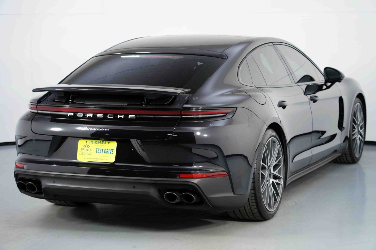 Used 2024 Porsche Panamera image 54