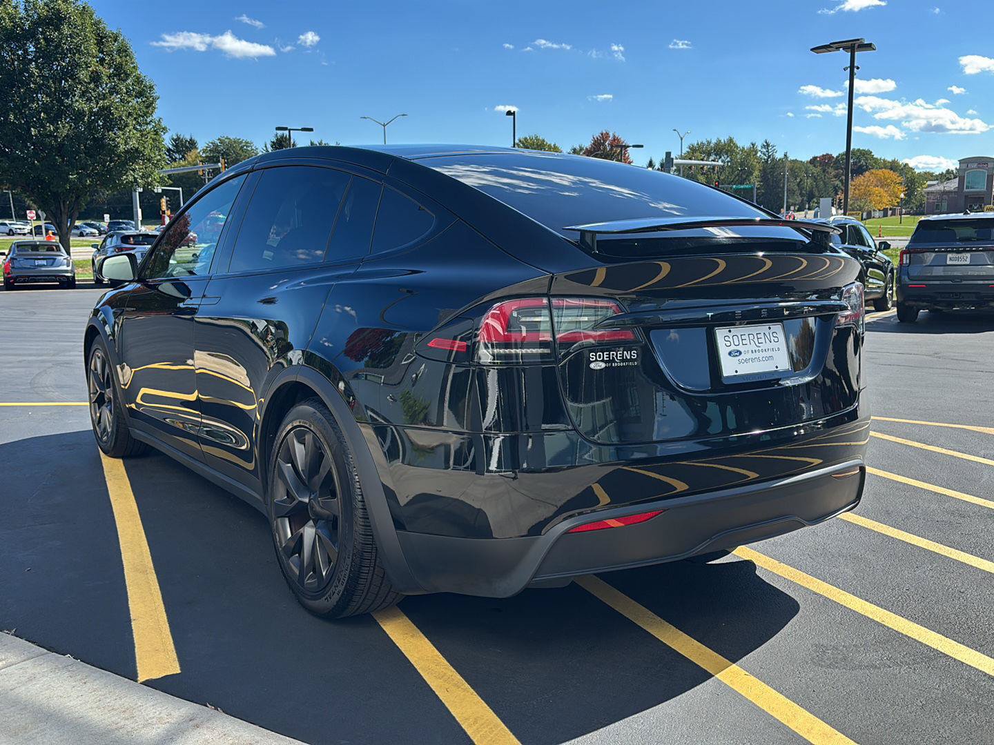 Used 2024 Tesla Model X AWD/4WD image 7