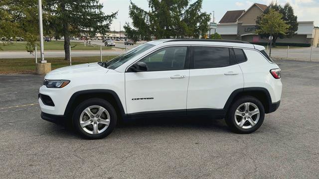 Used 2023 Jeep Compass Latitude image 5