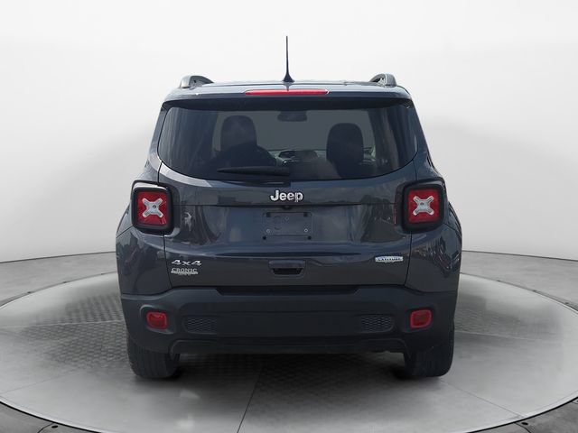 Used 2022 Jeep Renegade Latitude AWD/4WD image 4