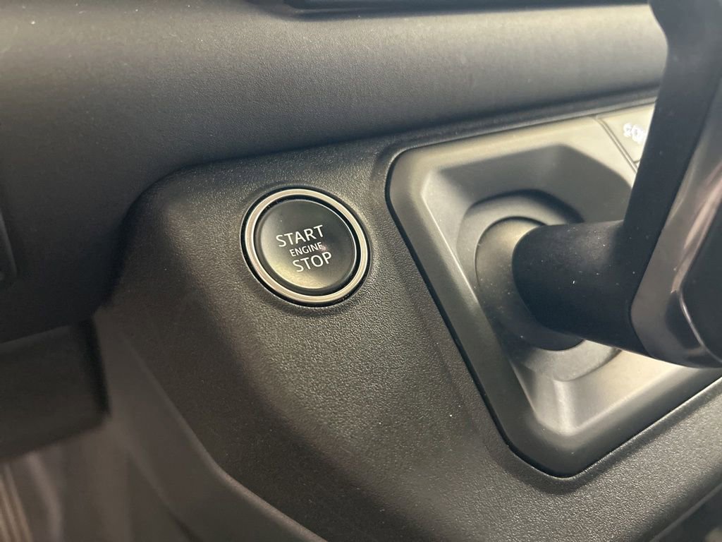 Used 2024 Land Rover Defender 130 X-Dynamic SE image 48
