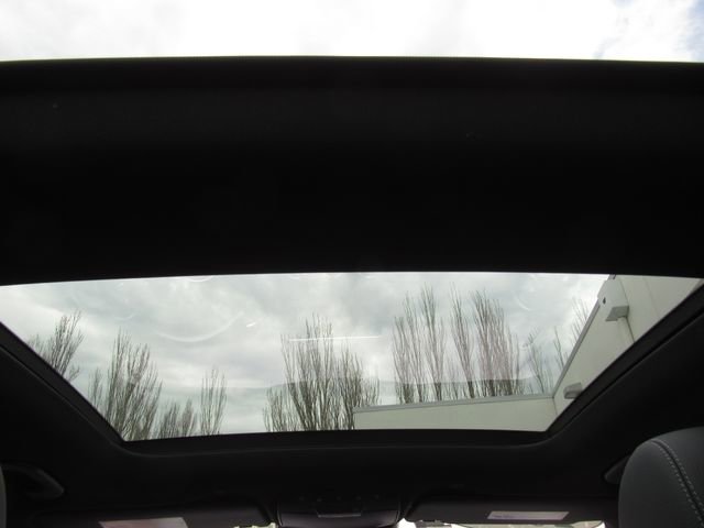 Used 2022 Mercedes-Benz GLC 300 4MATIC image 29