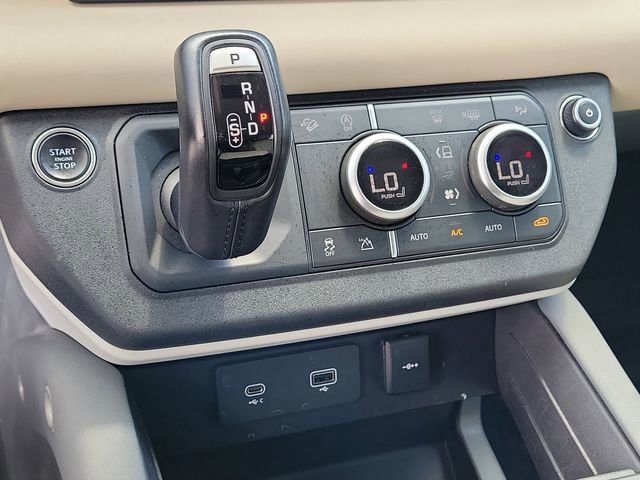 Used 2023 Land Rover Defender 110 S AWD/4WD image 28