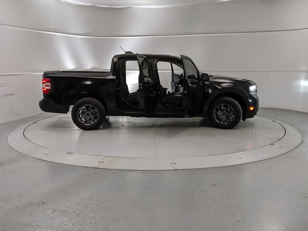 New 2025 Ford Maverick XLT image 8