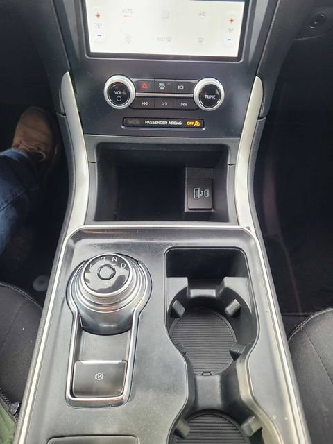 Used 2022 Ford Edge SE w/ Black Appearance Package image 28