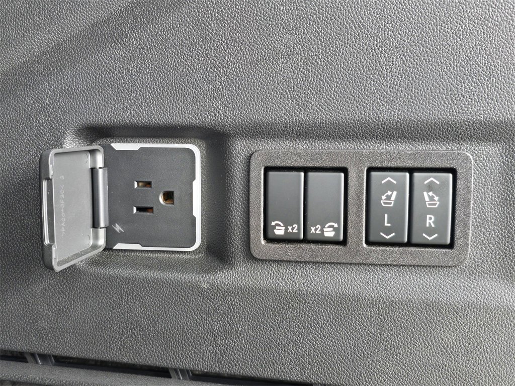 Certified 2023 Chevrolet Tahoe RST w/ Luxury Package image 15