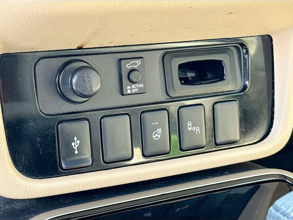 Used 2019 Mitsubishi Outlander GT image 18