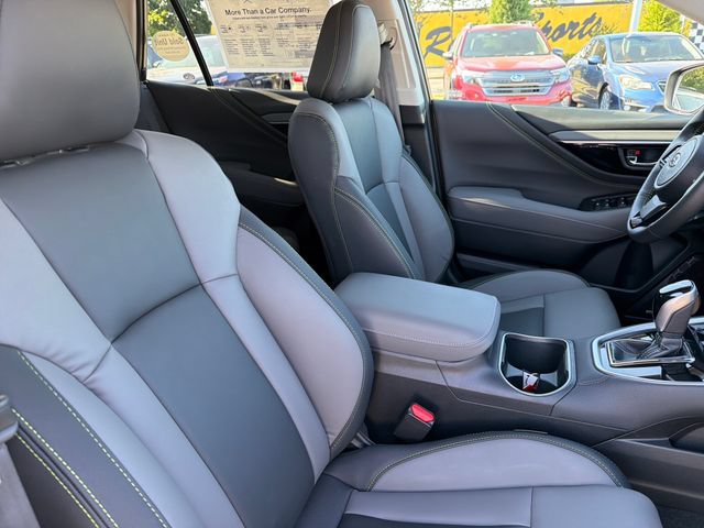 Certified 2025 Subaru Outback Onyx Edition AWD/4WD image 25