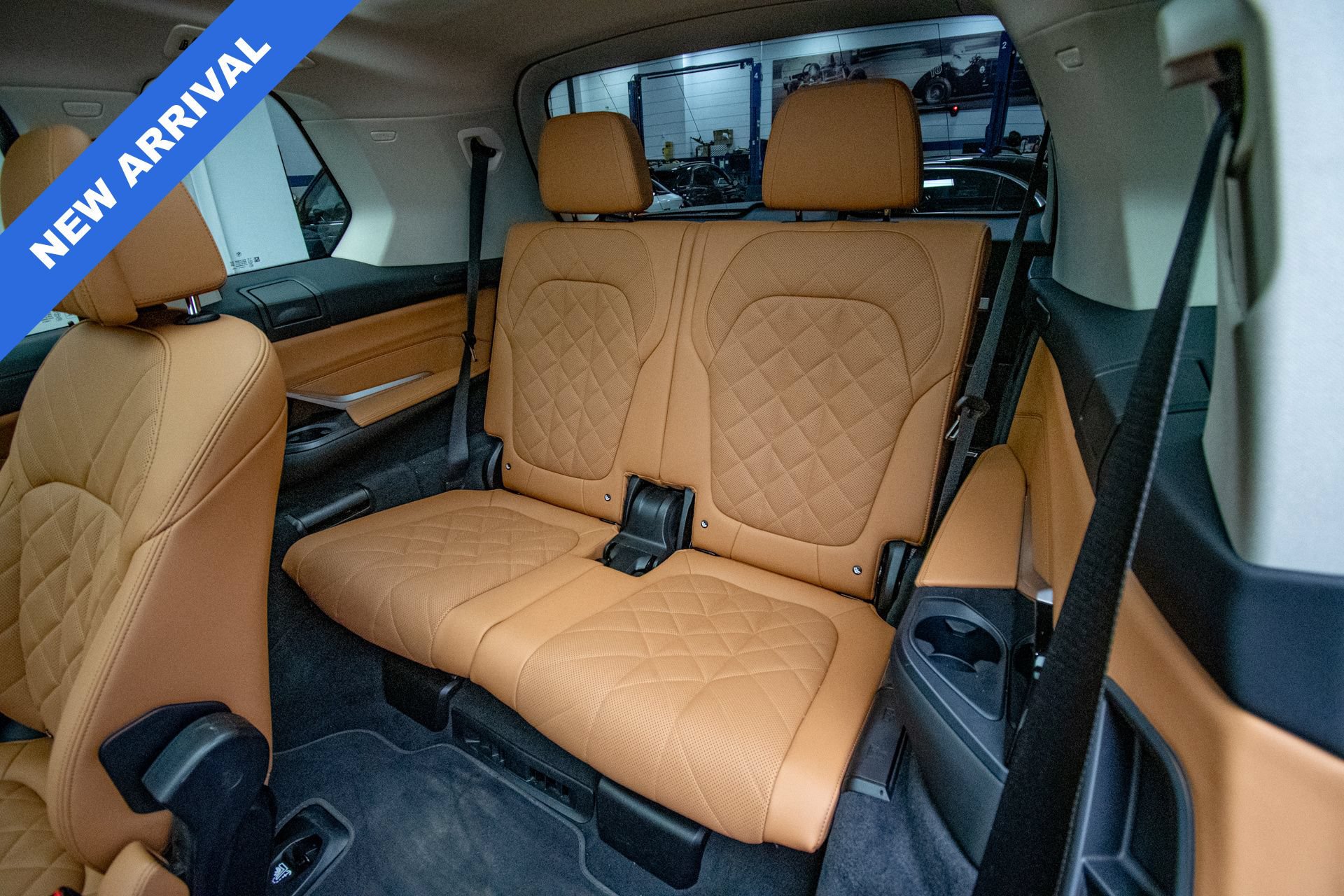 Used 2024 BMW X7 xDrive40i w/ Climate Comfort Package AWD/4WD image 19