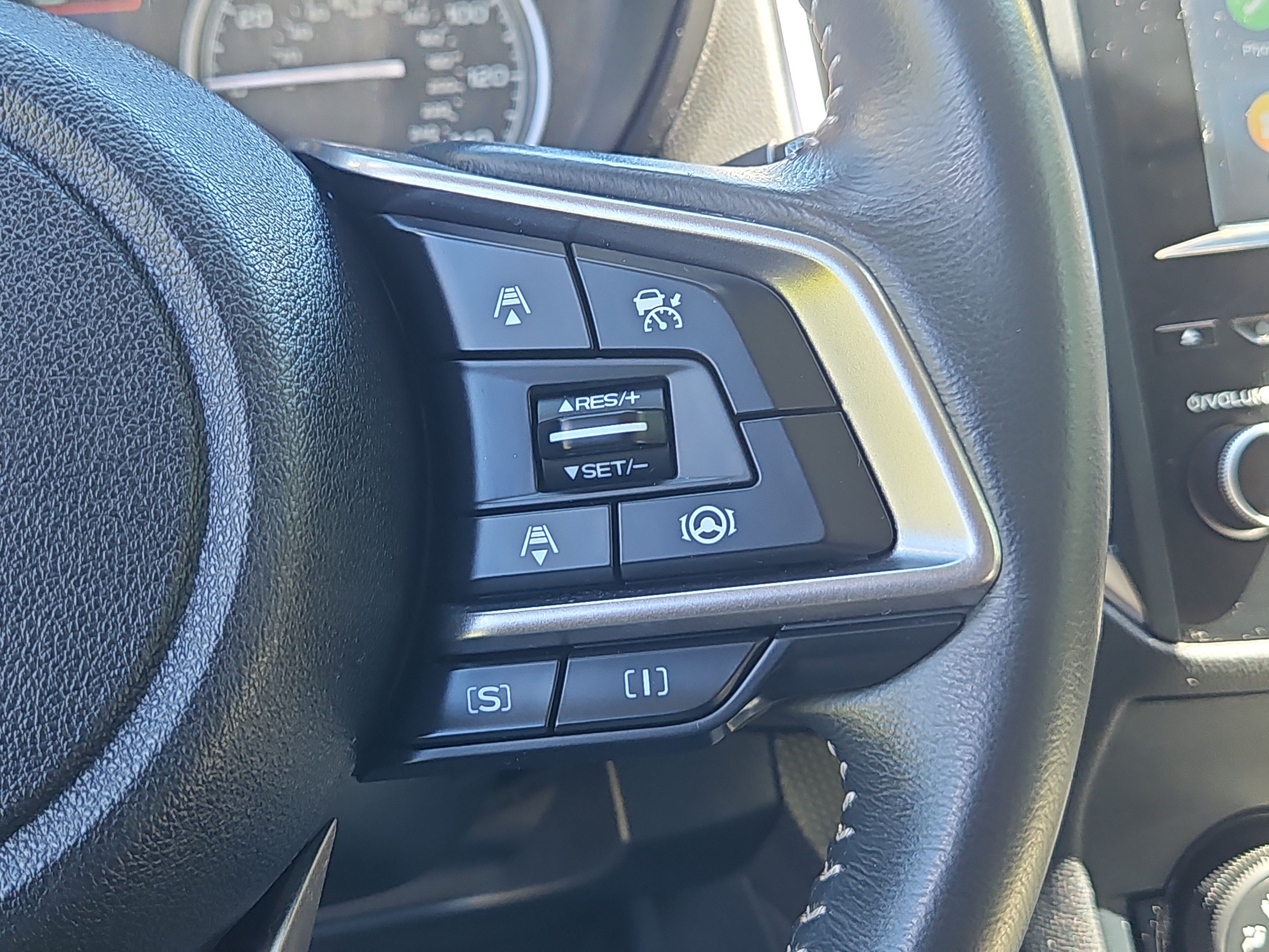 Certified 2023 Subaru Forester Premium AWD/4WD image 17