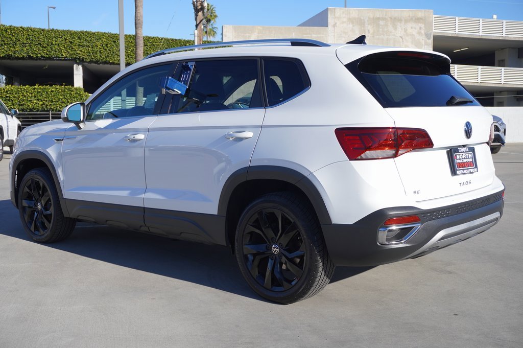 Used 2022 Volkswagen Taos SE image 4