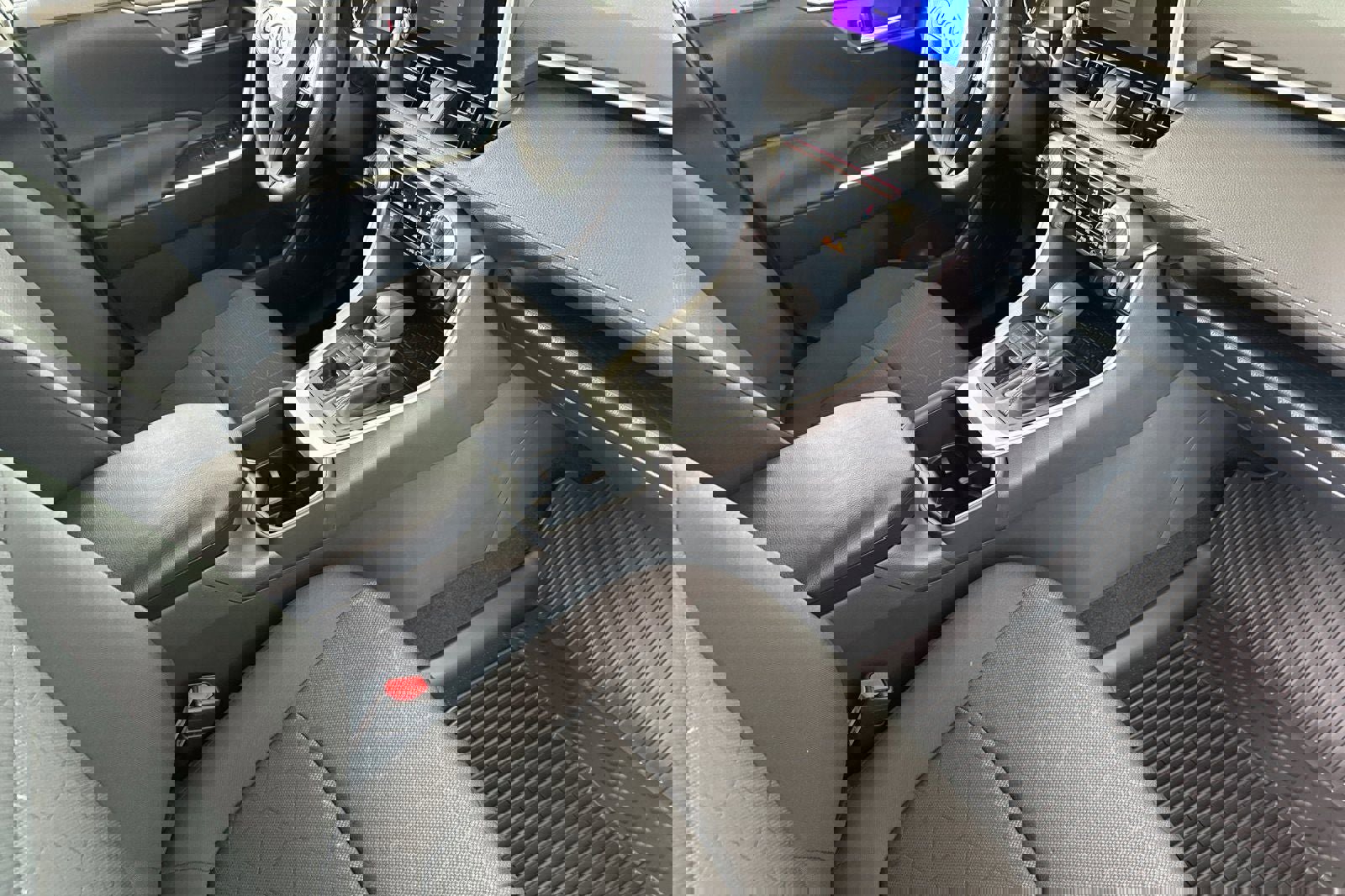 New 2025 Toyota RAV4 XLE image 17