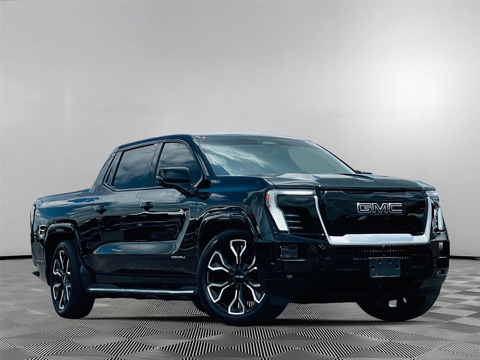 Used 2025 GMC Sierra EV Denali AWD/4WD image 1