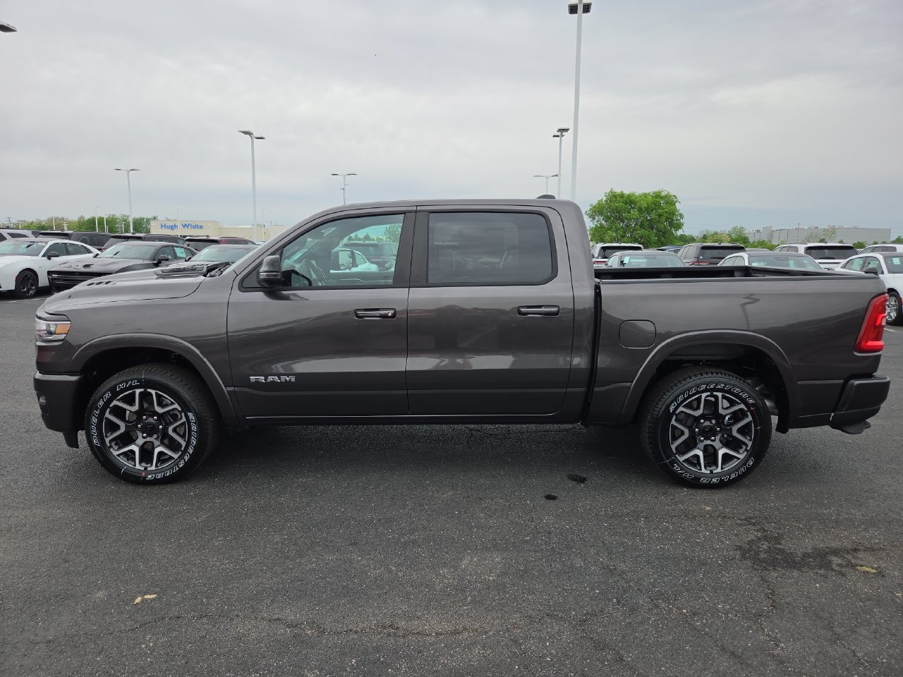 New 2026 RAM 1500 Laramie AWD/4WD image 4