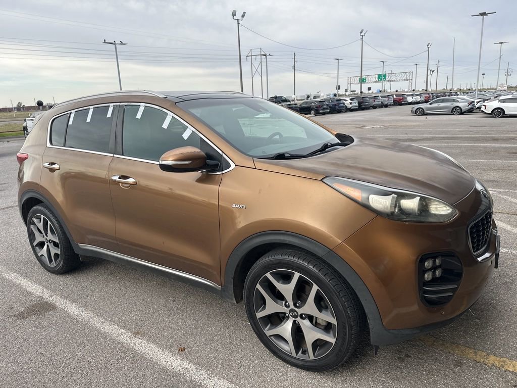 Used 2017 Kia Sportage SX image 2